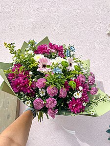 זר פרחי שדה ורוד זר פרחי שדה ורוד